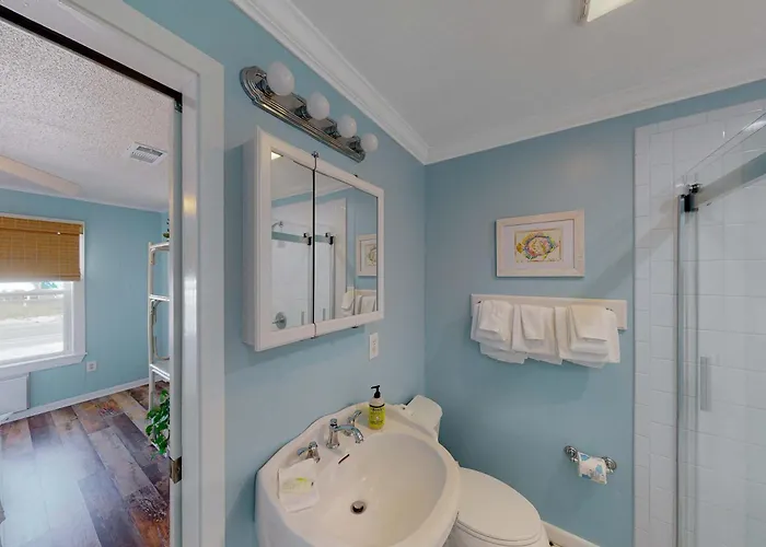 Beachfront With Covered Deck Gulf Views Ac Wifi & Laundry *
