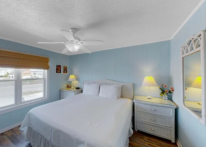 Beachfront With Covered Deck Gulf Views Ac Wifi & Laundry
